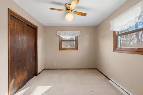 Bedroom - 2245 Larkspur Dr, Appleton, WI 54915 photo 5 of 6