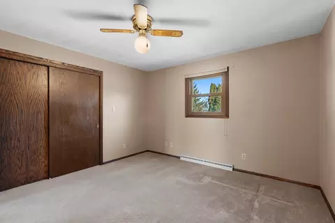 Bedroom - 2245 Larkspur Dr, Appleton, WI 54915 photo 1 of 6