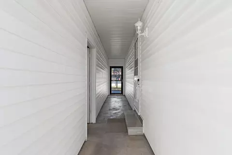 Entry Way - 2245 Larkspur Dr, Appleton, WI 54915 photo 1 of 2