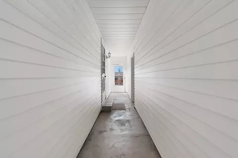 Entry Way - 2245 Larkspur Dr, Appleton, WI 54915 photo 2 of 2