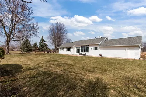 Exterior - n274 Mueller Court, Appleton, WI 54915 photo 4 of 6