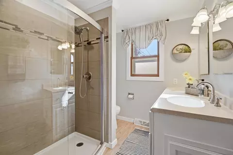 Bath - 1223 W Grant St, Appleton, WI 54914 photo 1 of 3