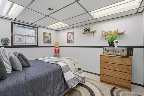 Bedroom - 1223 W Grant St, Appleton, WI 54914 photo 6 of 6