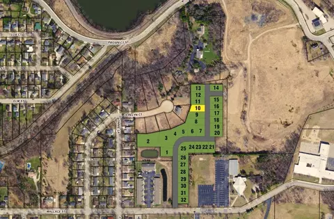 382 Farmhouse Ln #10, Combined Locks, WI 54113