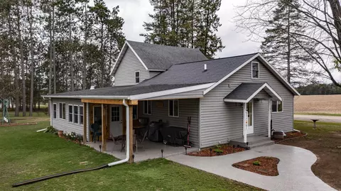 e2927 County Road Gg, Iola, WI 54945