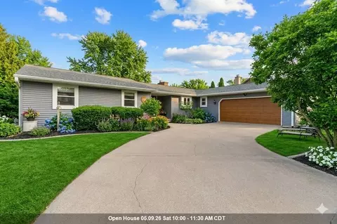 1866 Cliffview Ct, Oshkosh, WI 54901