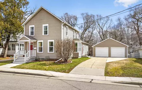 718 N Harriman St, Appleton, WI 54911