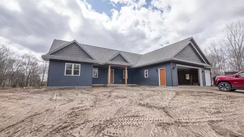1079 E Lake Ridge Rd, Wautoma, WI 54982