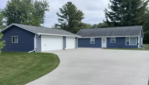 13272 Parkway Rd, Pound, WI 54161