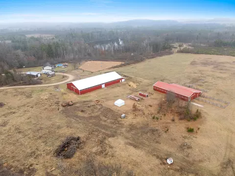 w9041 Airport Road, Crivitz, WI 54114