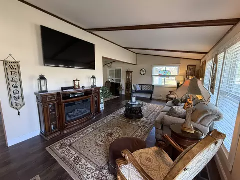 Living - 921 Schabow St, Gresham, WI 54128 photo 1 of 4