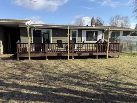 Exterior - 921 Schabow St, Gresham, WI 54128 photo 2 of 8