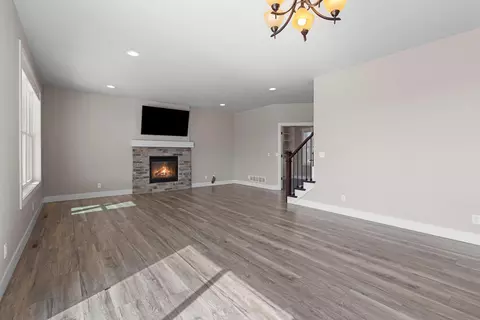 Living - 5485 N Amethyst Dr, Appleton, WI 54913 photo 5 of 5