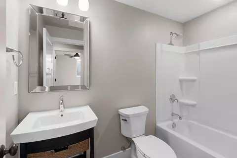 Bath - 5485 N Amethyst Dr, Appleton, WI 54913 photo 6 of 6