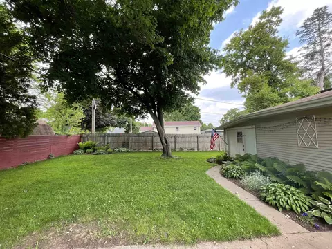 Exterior - 1342 E Frances St, Appleton, WI 54911 photo 4 of 5