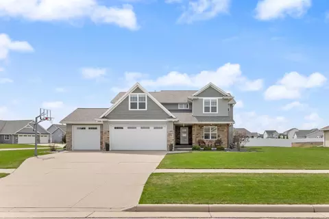 2153 Potter Dr, De Pere, WI 54115