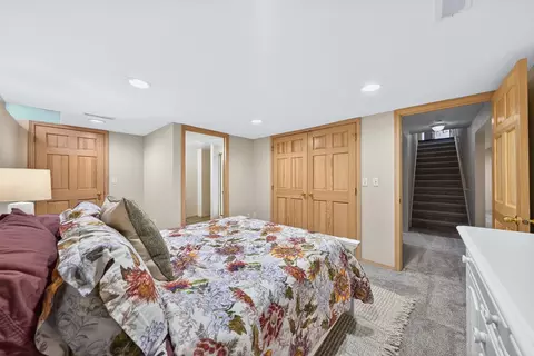 Bedroom - 422 E Olde Paltzer Ct, Appleton, WI 54913 photo 7 of 7