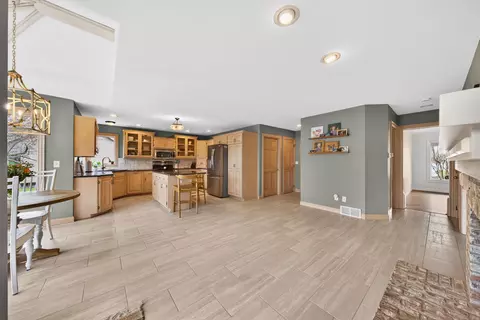 Other - 422 E Olde Paltzer Ct, Appleton, WI 54913 photo 2 of 11