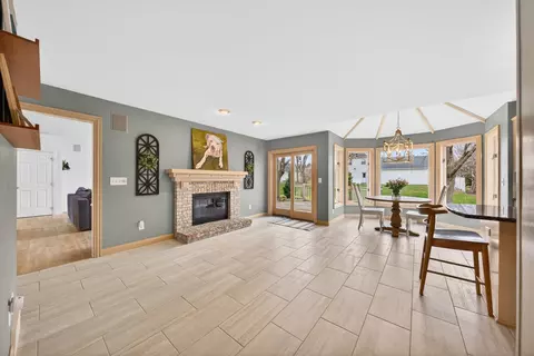 Other - 422 E Olde Paltzer Ct, Appleton, WI 54913 photo 3 of 11