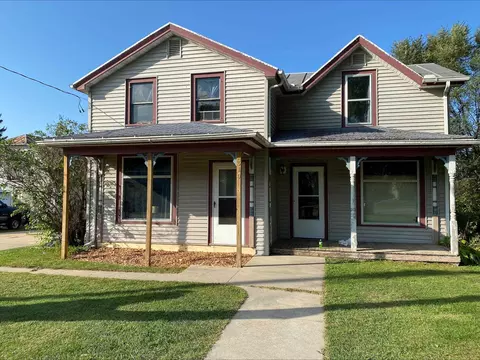 310 Main St, Kingston, WI 53926