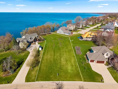 n7827 State Park Road #41, Sherwood, WI 54169