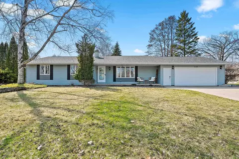 2130 King James Dr, Green Bay, WI 54304
