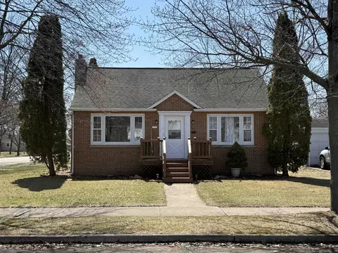 1901 16th Ave, Menominee, MI 49858