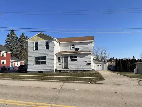 4310 Broadway St, Manitowoc, WI 54220