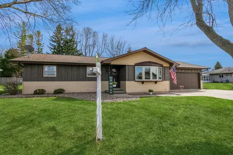 445 La Vesta Ct, Brillion, WI 54110