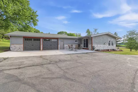 n1531 County Road B, Coloma, WI 54930