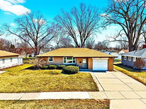 1513 Beauchamp St, Green Bay, WI 54304