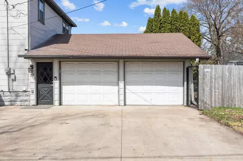 Exterior - 1102 N Division St, Appleton, WI 54911 photo 6 of 11