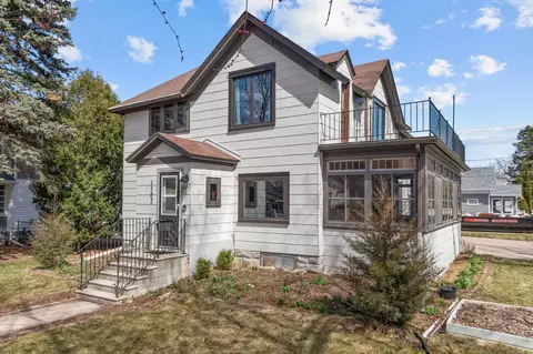 1102 N Division St, Appleton, WI 54911
