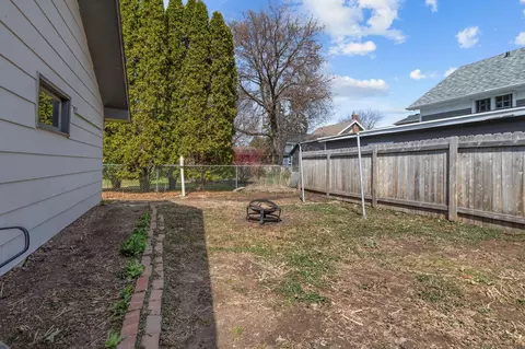 Exterior - 1102 N Division St, Appleton, WI 54911 photo 9 of 11