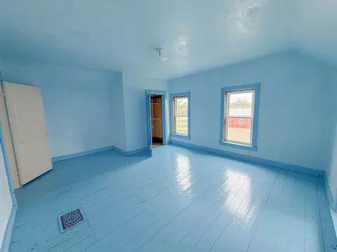 Bedroom - e6170 Hidde Road, Marion, WI 54950 photo 2 of 3