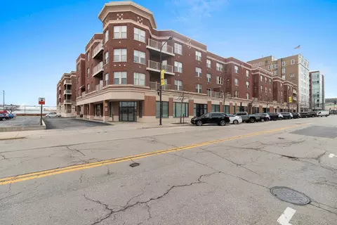 118 S Washington St #435A, Green Bay, WI 54301