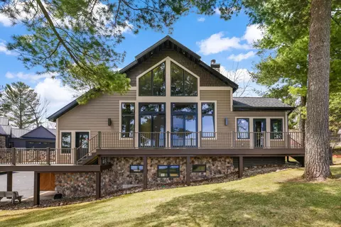 w5020 West Long Lake Road, Waupaca, WI 54981