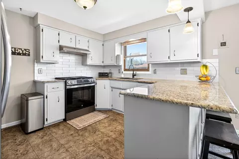 Kitchen - 3008 E Bona Ave, Appleton, WI 54915 photo 2 of 7