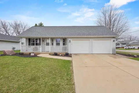 1921 Ceil St, Little Chute, WI 54140