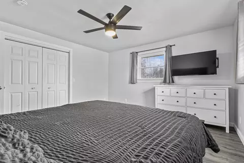 Bedroom - 1611 E Glendale Ave, Appleton, WI 54911 photo 4 of 5