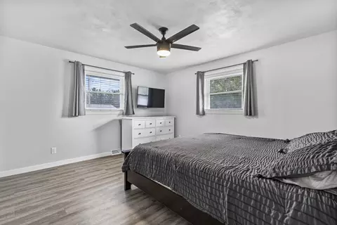 Bedroom - 1611 E Glendale Ave, Appleton, WI 54911 photo 2 of 5