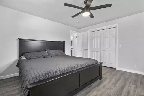 Bedroom - 1611 E Glendale Ave, Appleton, WI 54911 photo 3 of 5