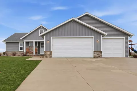 n9376 Dusty Drive, Appleton, WI 54915