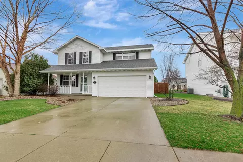 143 Olde School Rd, Neenah, WI 54956
