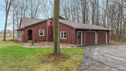 Exterior - n9237 County Road N, Appleton, WI 54915 photo 6 of 10