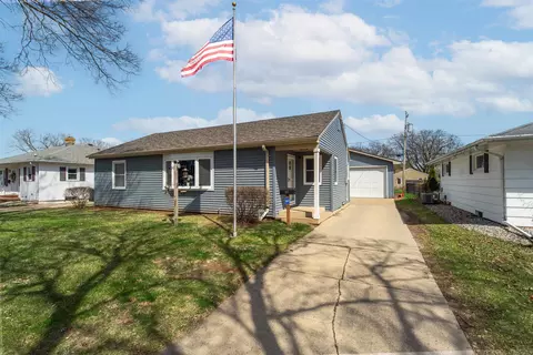 227 S Matthew St, Kimberly, WI 54136