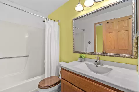 Bath - 1130 W Grant St, Appleton, WI 54914 photo 1 of 4