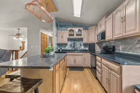 Kitchen - 1130 W Grant St, Appleton, WI 54914 photo 2 of 6