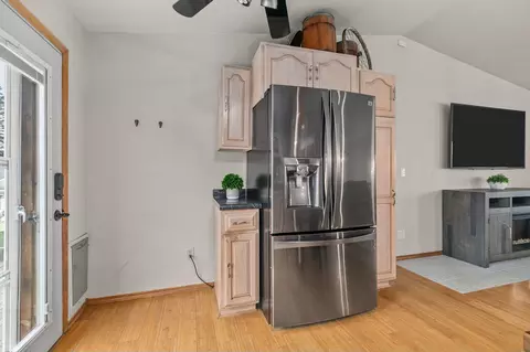 Kitchen - 1130 W Grant St, Appleton, WI 54914 photo 5 of 6