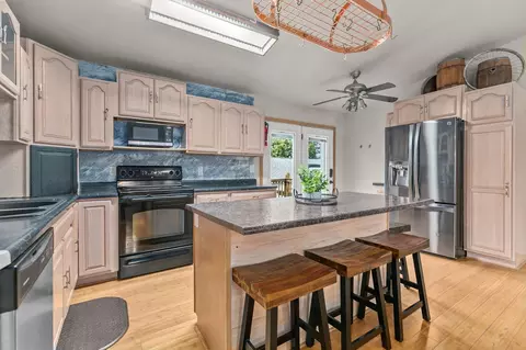 Kitchen - 1130 W Grant St, Appleton, WI 54914 photo 4 of 6